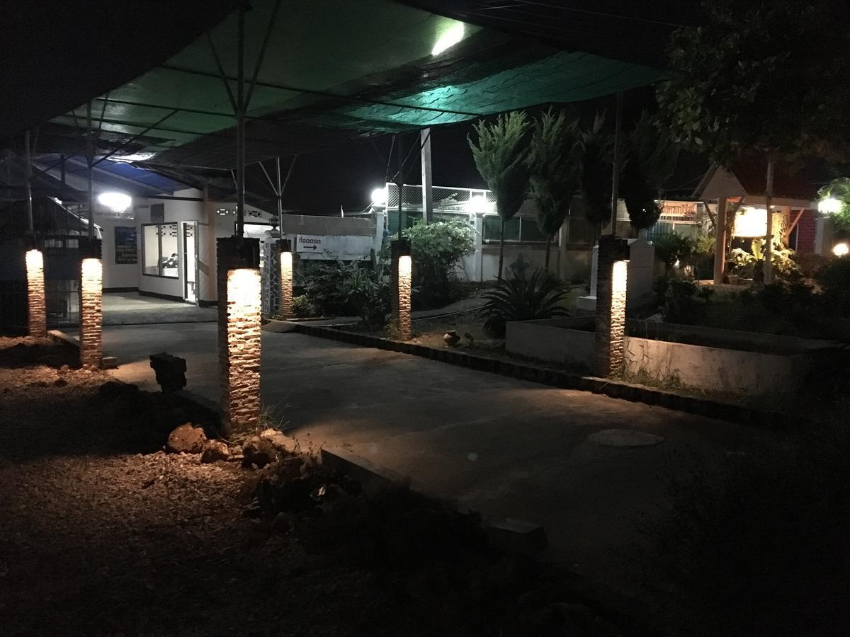 Sunshine Guesthouse Mae Sot Luaran gambar